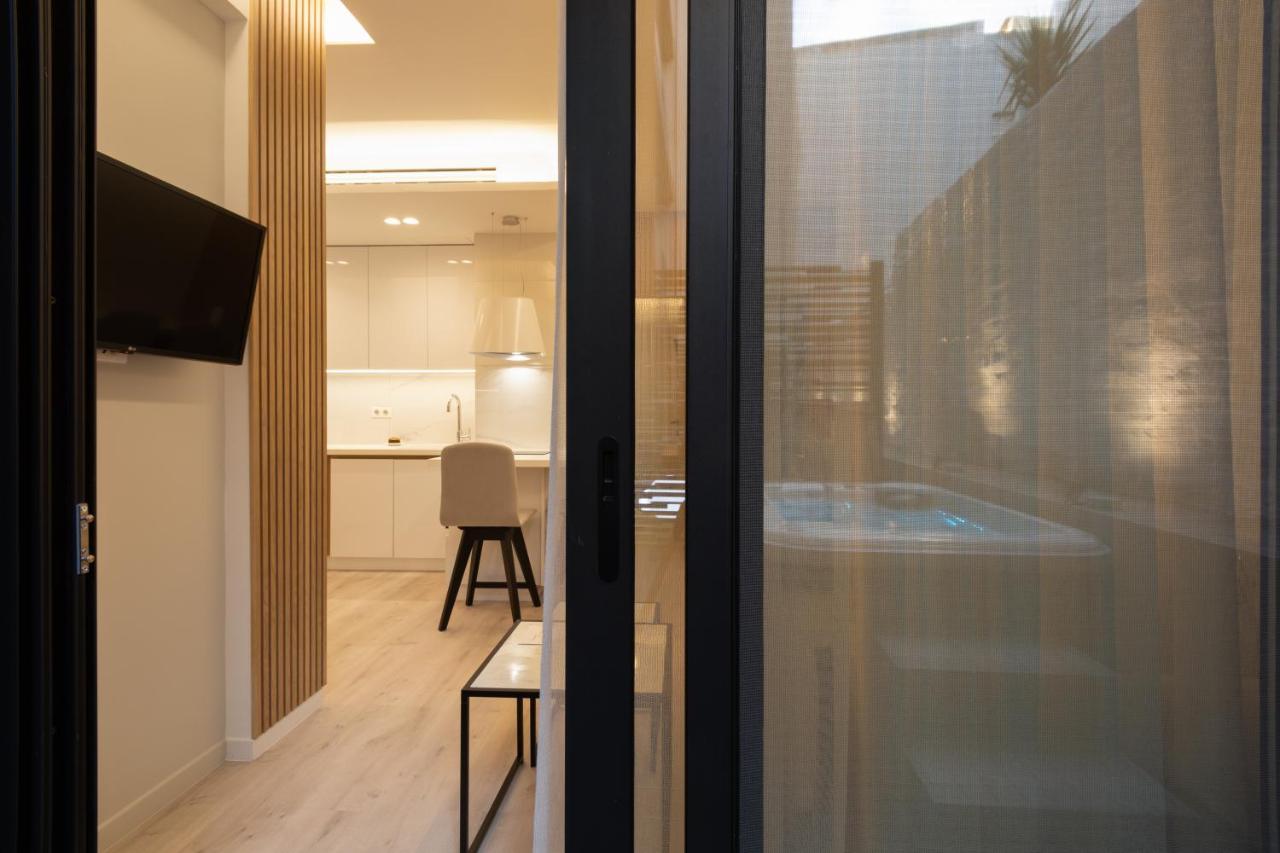 Incanto Boutique Suites - Mets Atena Exterior foto