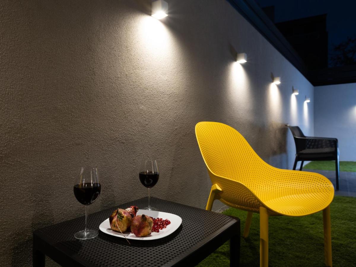 Incanto Boutique Suites - Mets Atena Exterior foto